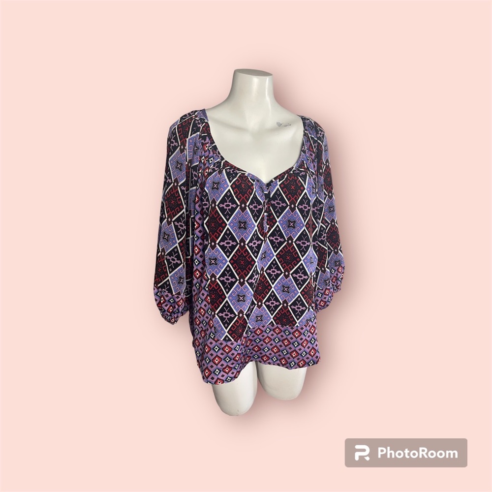 Feathers by Tolani Geometric Print Top Blouse Purple Red Blue Black Medium